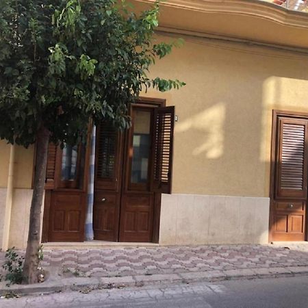 Casa Nonna Maria Apartment ตรัปเปโต ภายนอก รูปภาพ